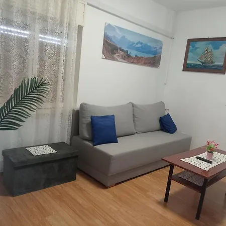 Lägenhet Apartman 6 *